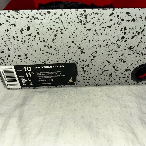Air Jordan 4 Bred 2019 - Picture 15 of 16